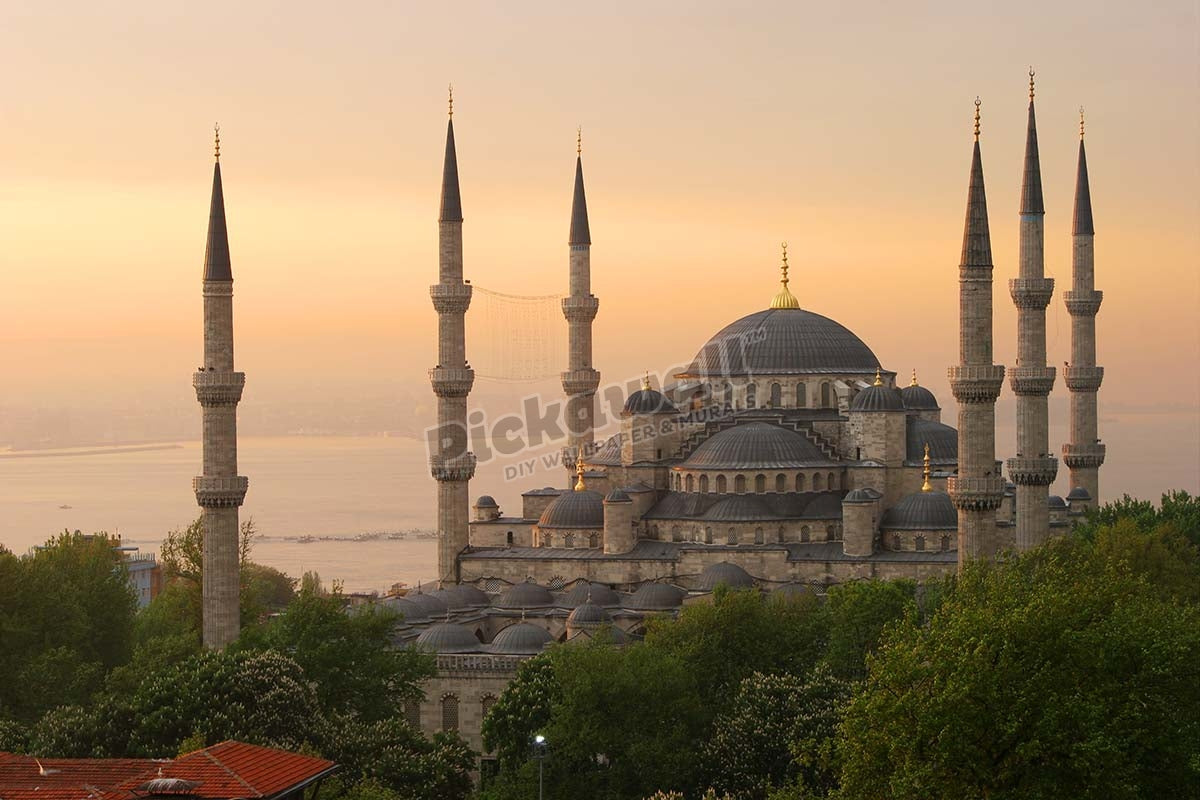 Sultan Ahmet (Blue Mosque) at dawn, Historic centre of Istanbul.