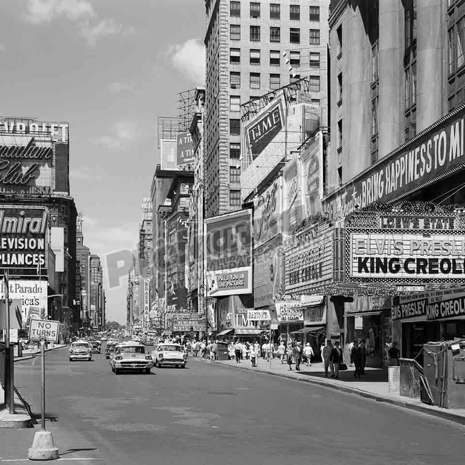 1950s TIMES SQUARE NYC USA - Pickawall