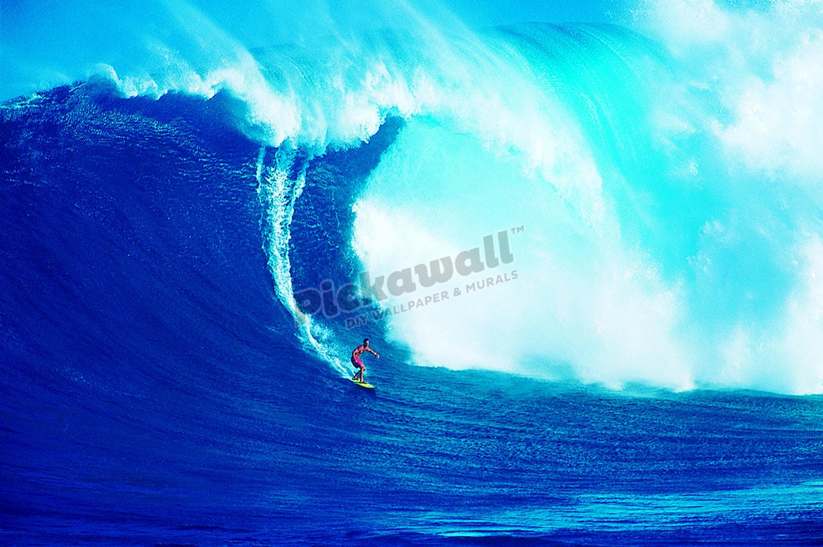 Sport - Big Wave Man Surfing