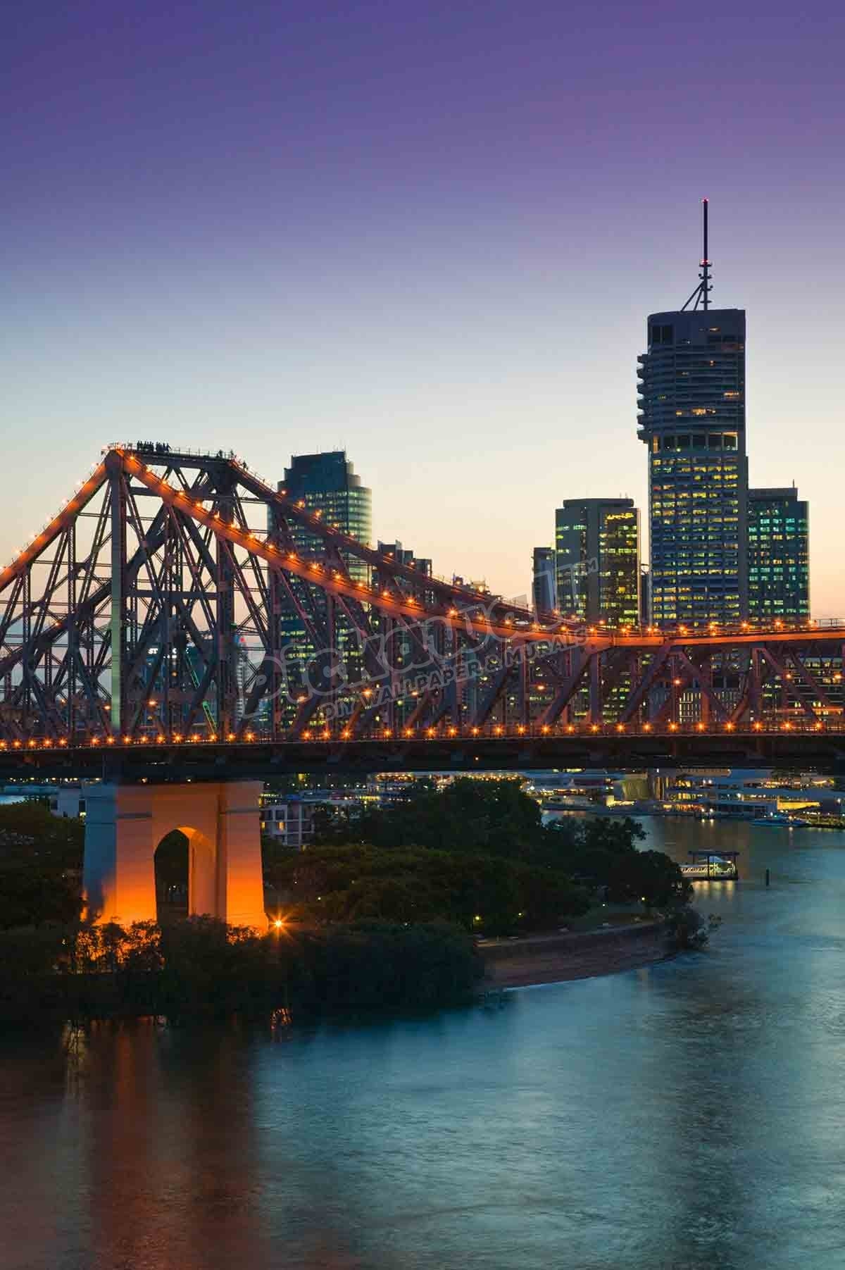 Story Bridge and Riverside Centre highrises.