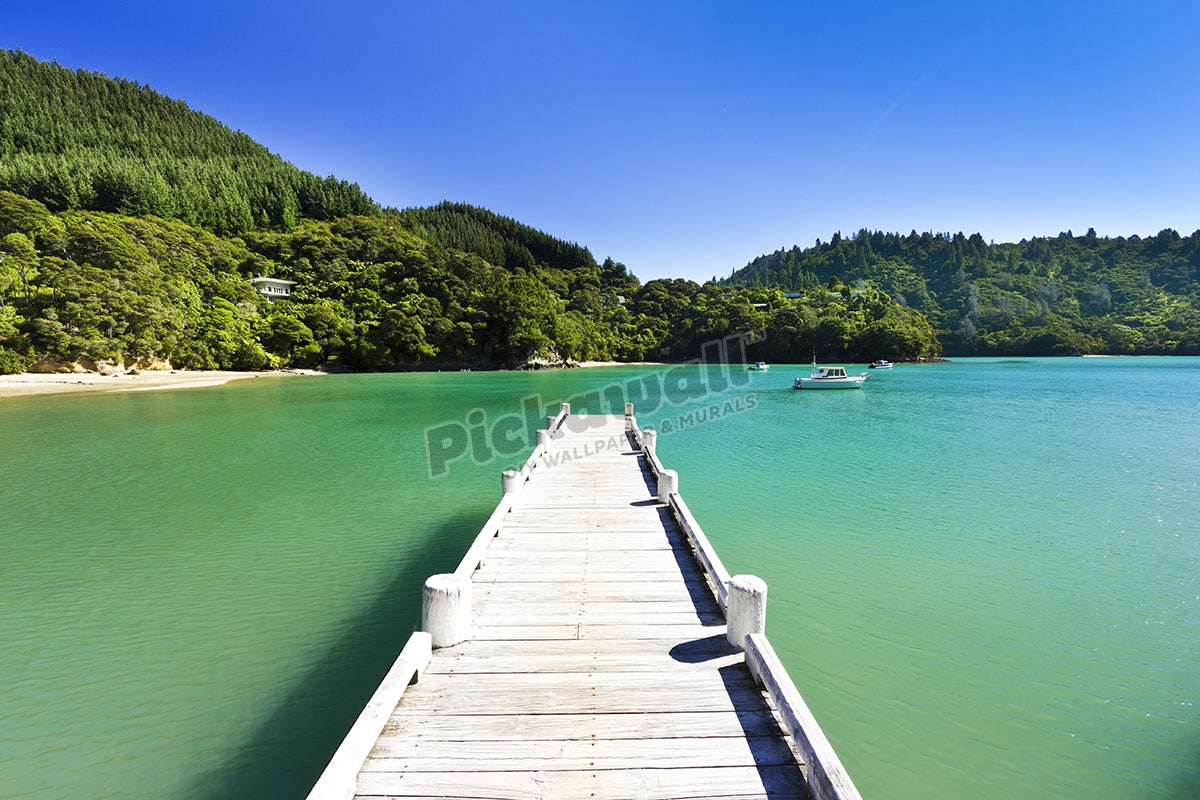 Boat Landing at Turquoise Bay