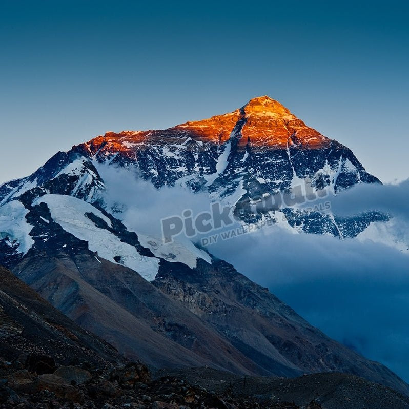 Evening light cast on top of mount Everest - Pickawall