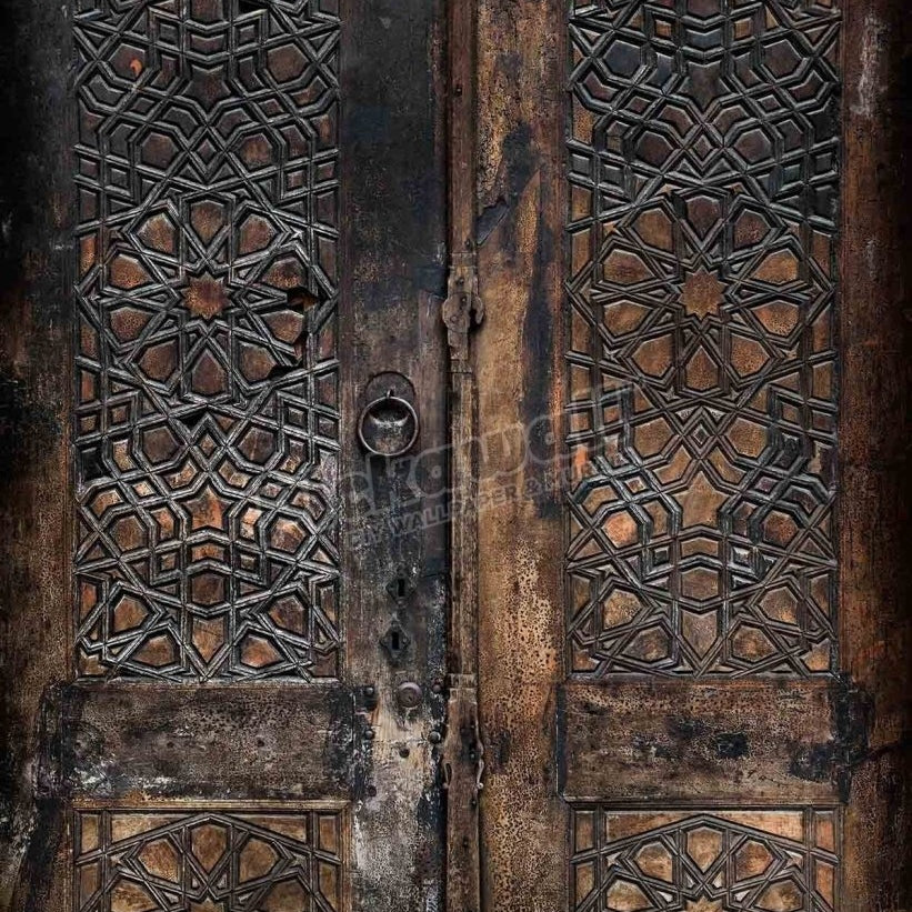 Old door in Istanbul' - Pickawall
