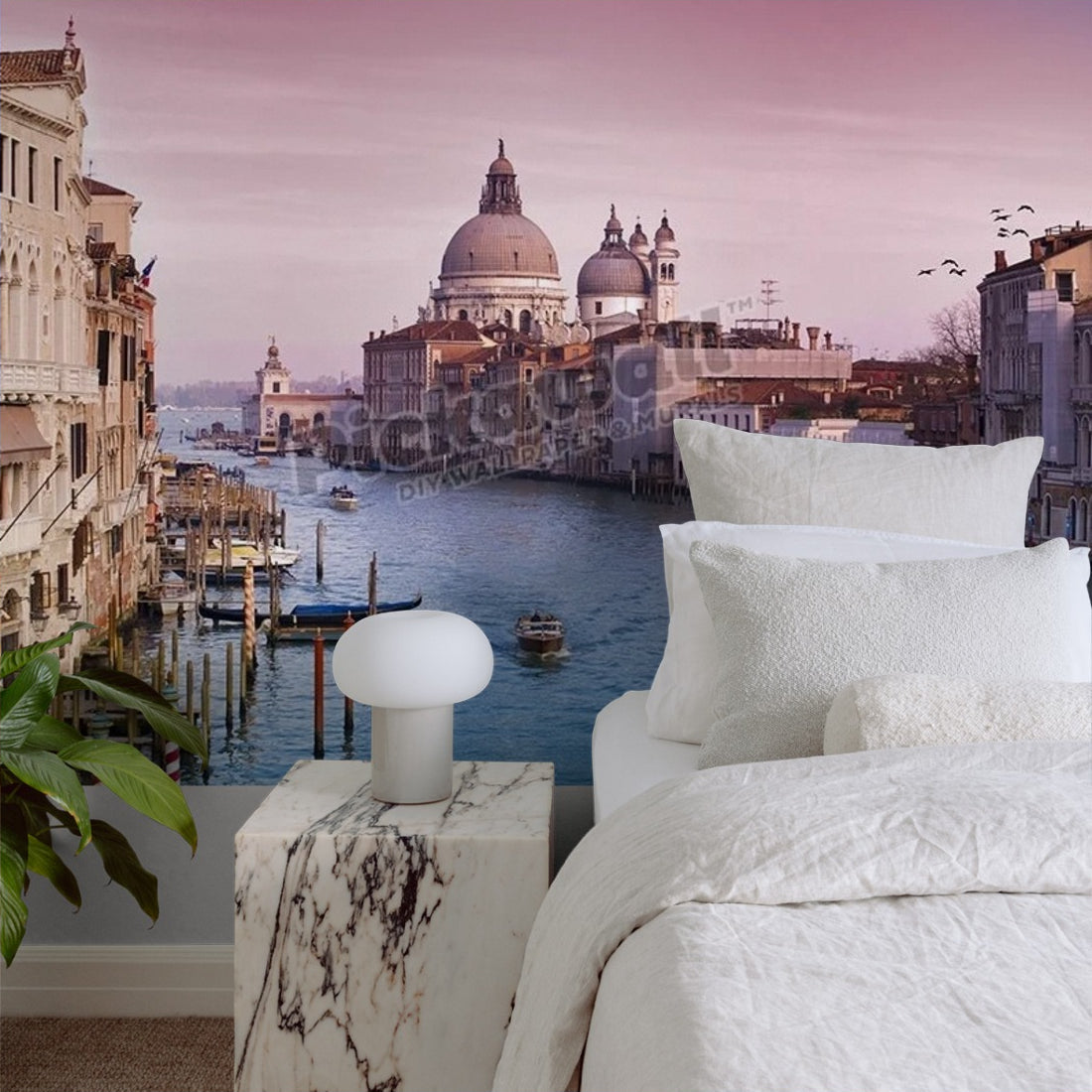 Venice Canale Grande Italy wallpaper in a bedroom - Pickawall