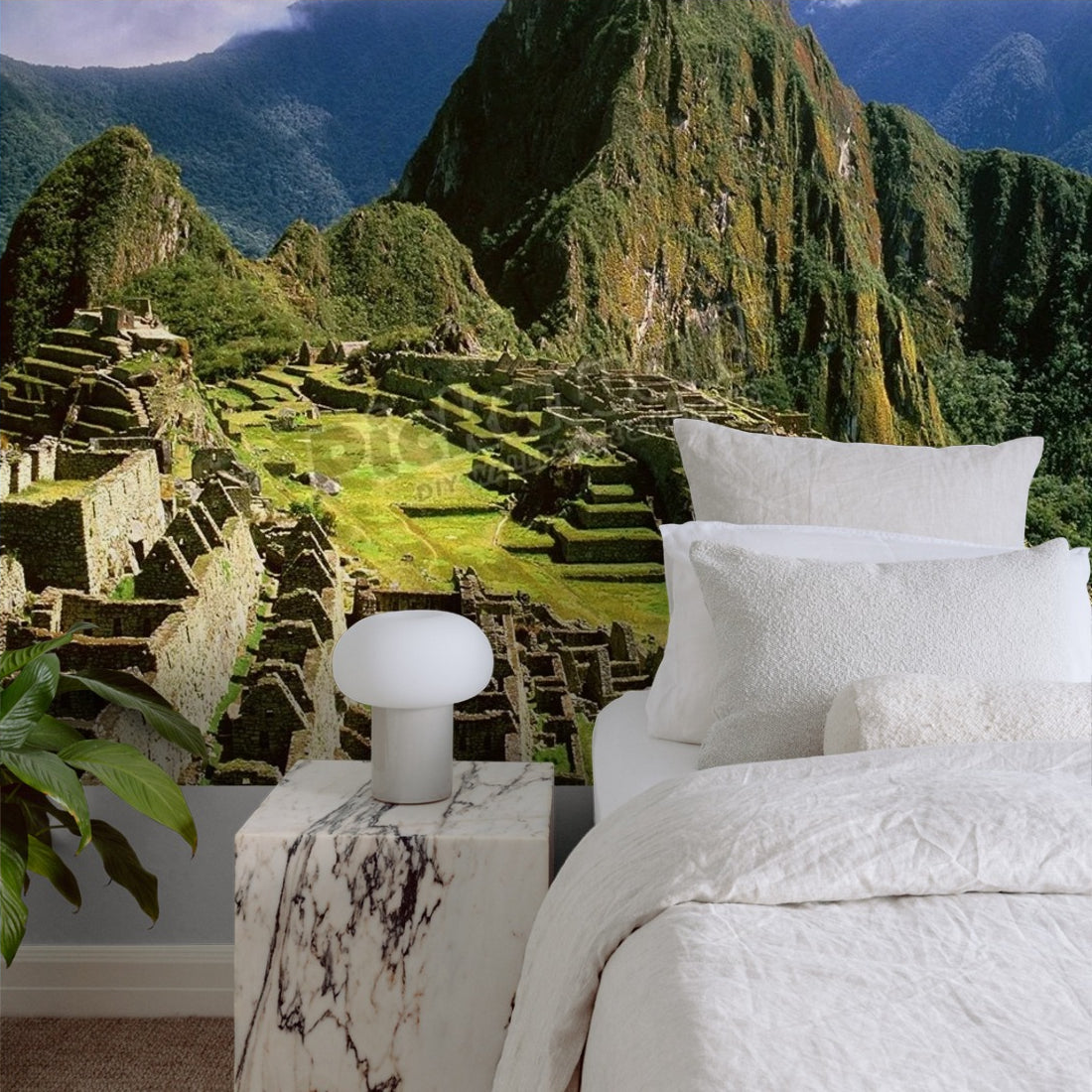 Machu Picchu, the Inca city wallpaper in a bedroom - Pickawall