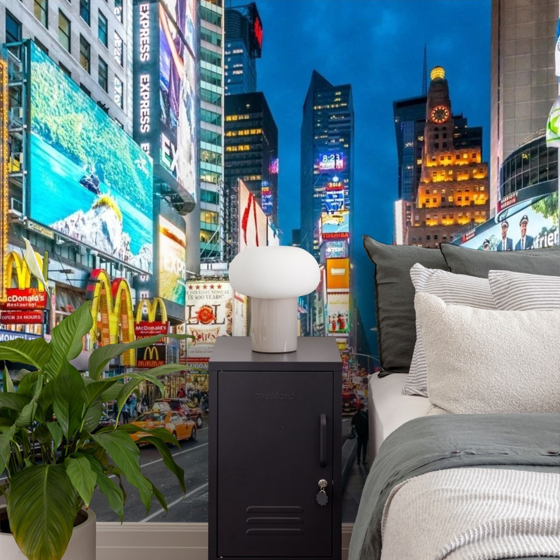 Times Square - New York City wallpaper in a bedroom - Pickawall