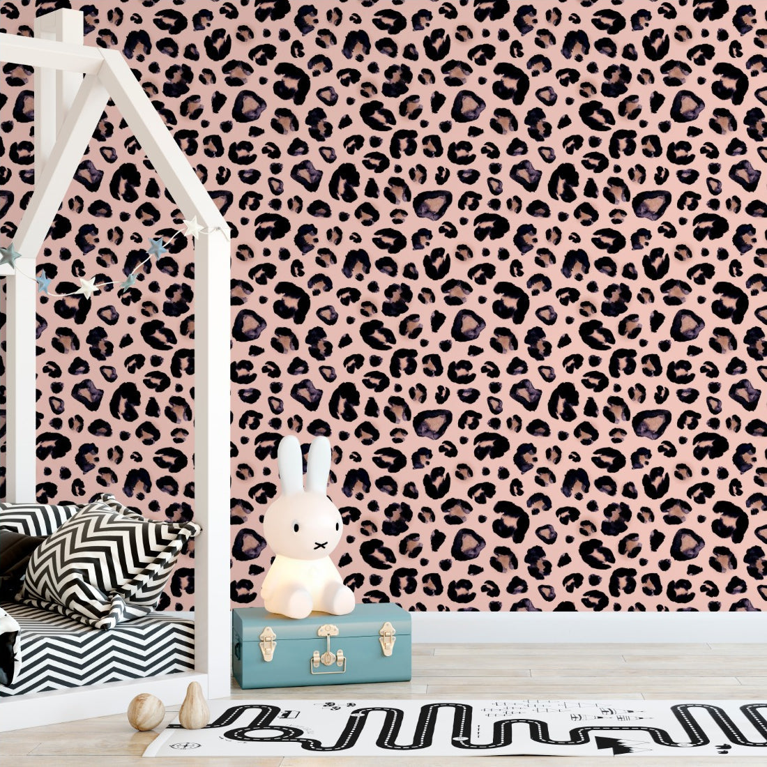 Snow Leopard background wallpaper in a kids bedroom - Pickawall