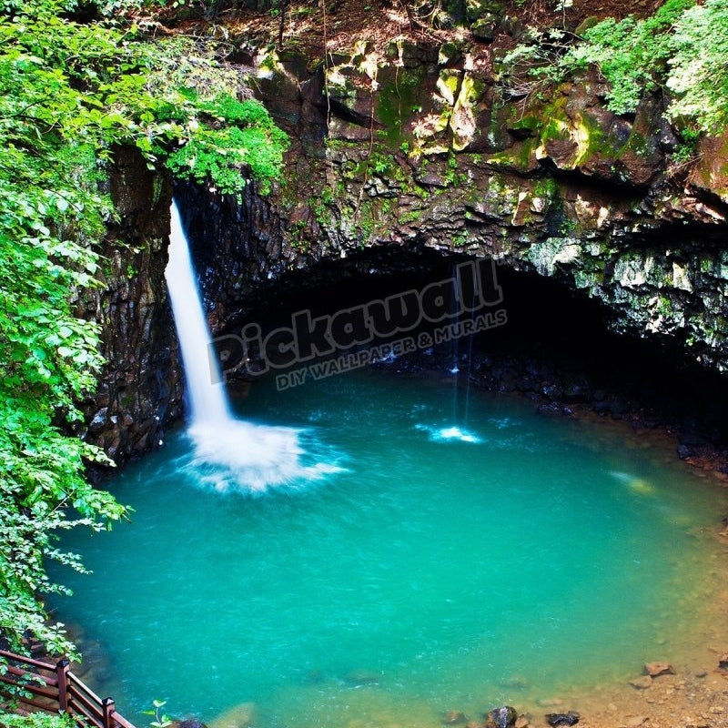 The hidden waterfall - Pickawall