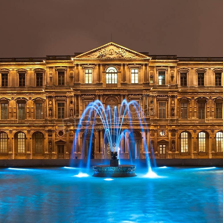 The Louvre museum at night, Paris, France - Pickawall
