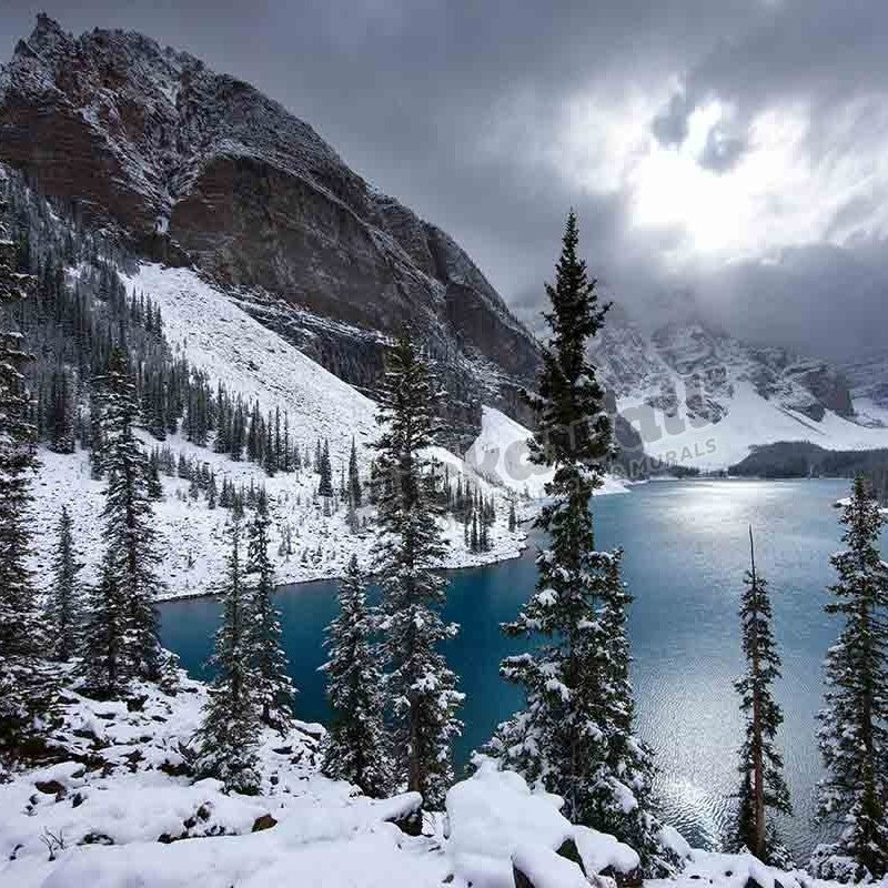 Valley of the Ten Peaks - Pickawall
