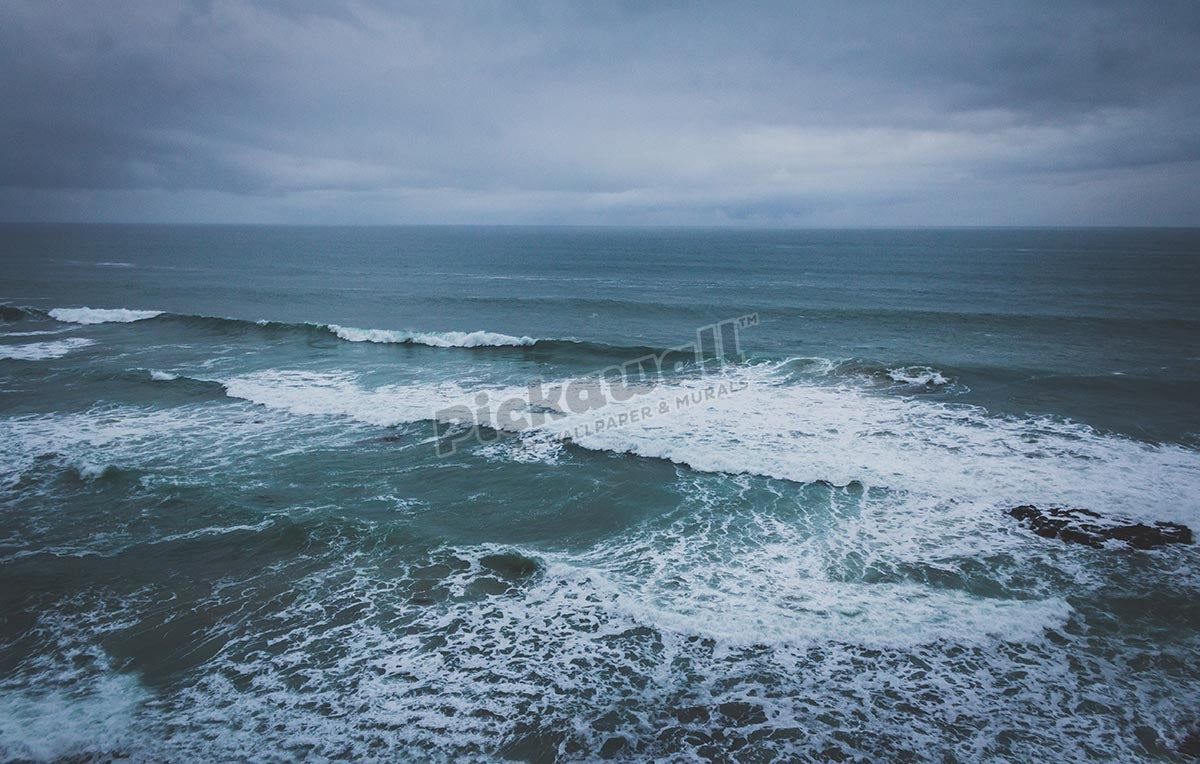 Stormy Waves, Flinders