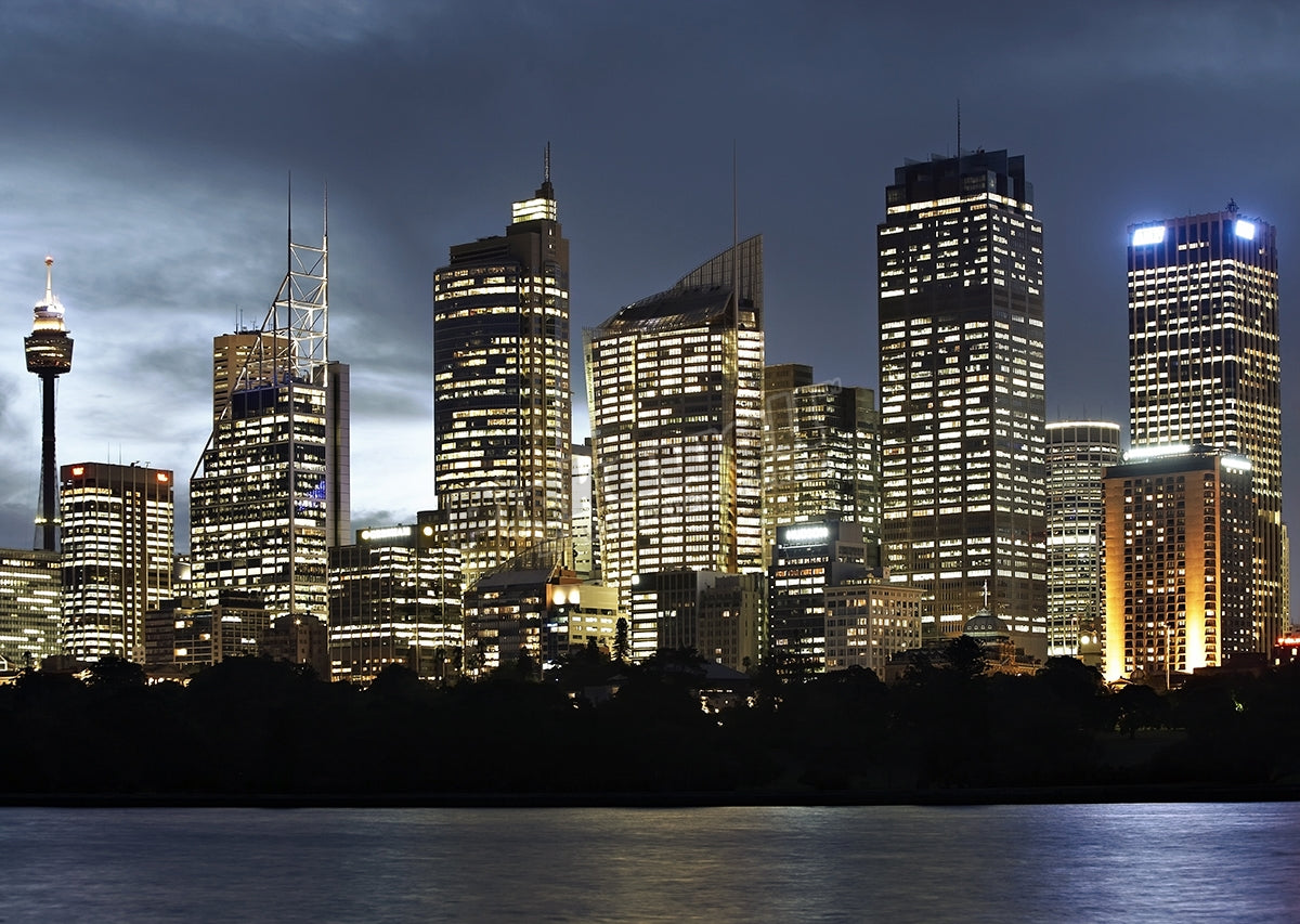 Skyline and Sydney harbour at dusk