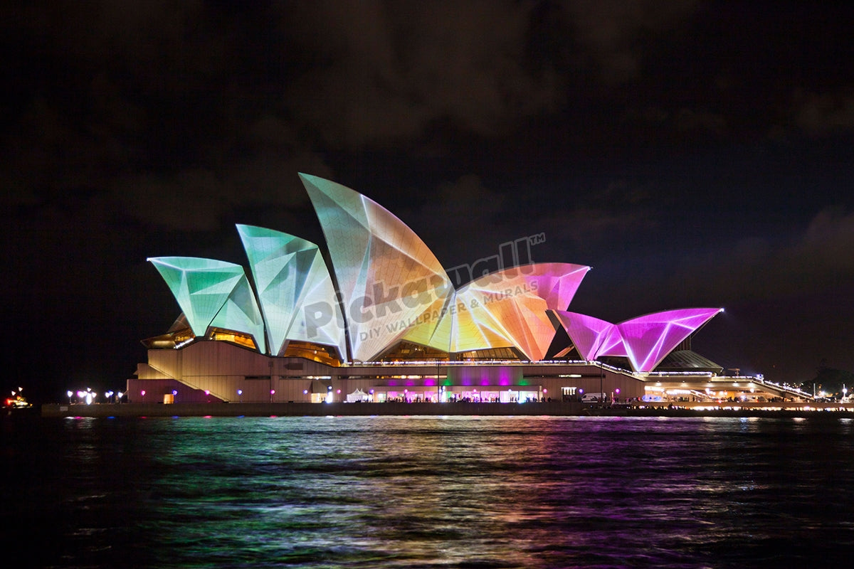 ustralia, Sydney Opera House, Lighting of the sails during the Vivid Live 2011 Festival with lighting effects by Superbien