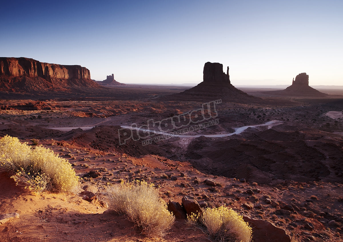 The Mittens Monument Valley, sunrise'