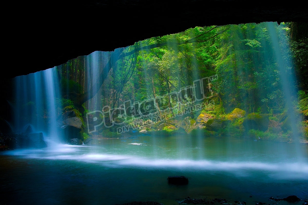 Waterfall veil