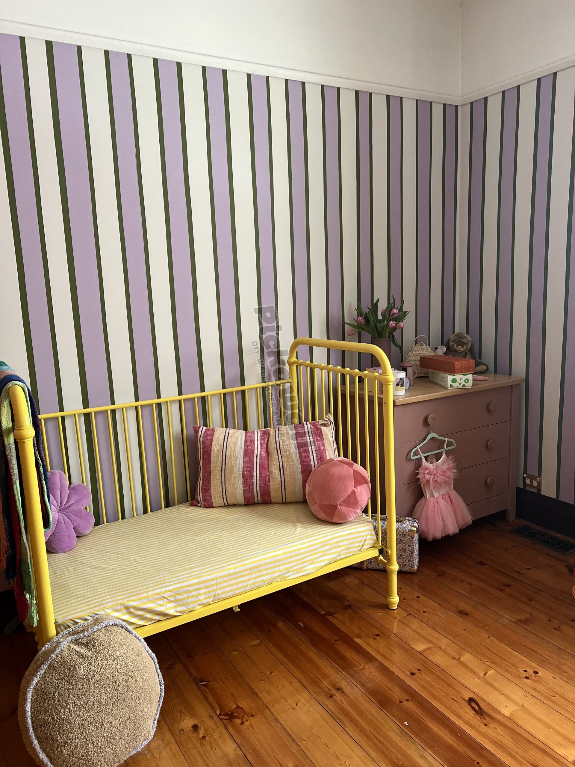 Celia Loves ' Daisy' Stripes