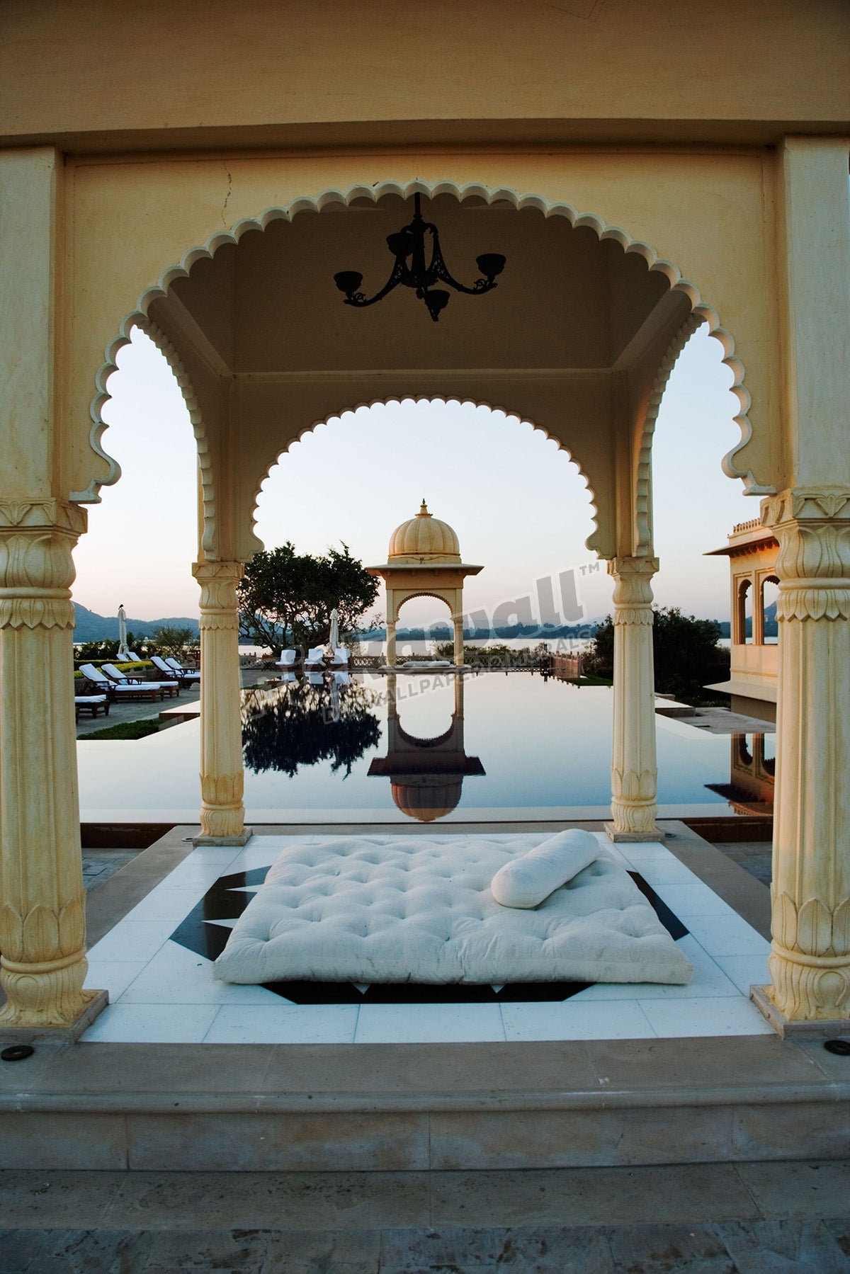 View of the spa pool at Oberoi Hotel, India
