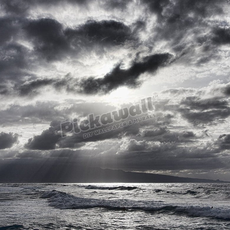 HOOKIPA BEACH WITH DRAMATIC CLOUDS - Pickawall