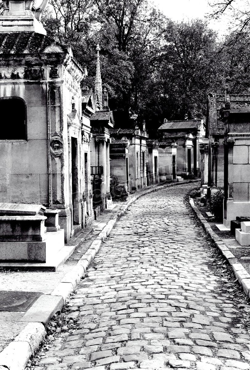 Lachaise Cemetery - Pickawall