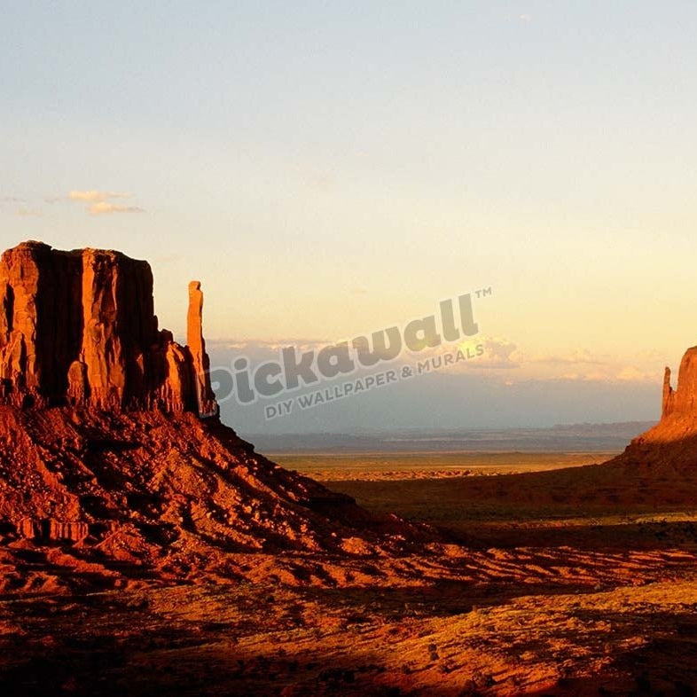 Monument Valley in late afternoon. - Pickawall