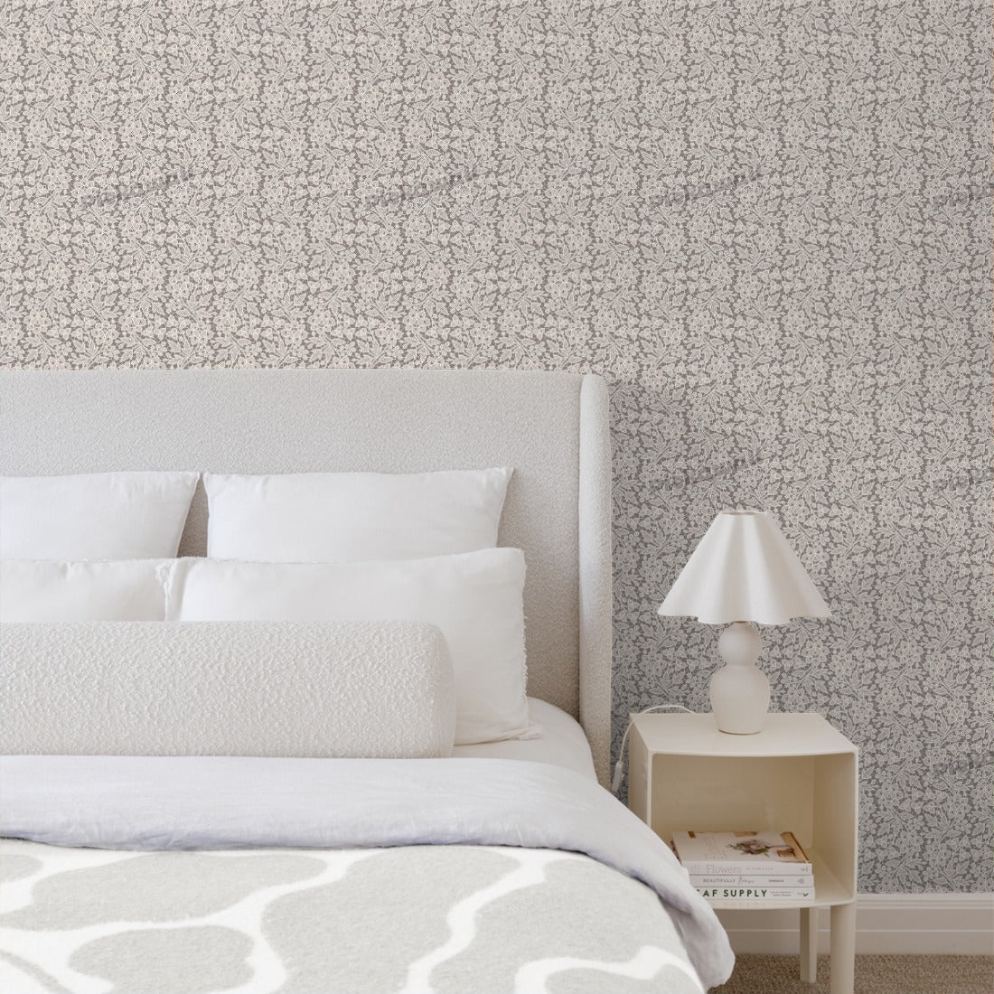 Floral - Lace pattern wallpaper in a bedroom - Pickawall