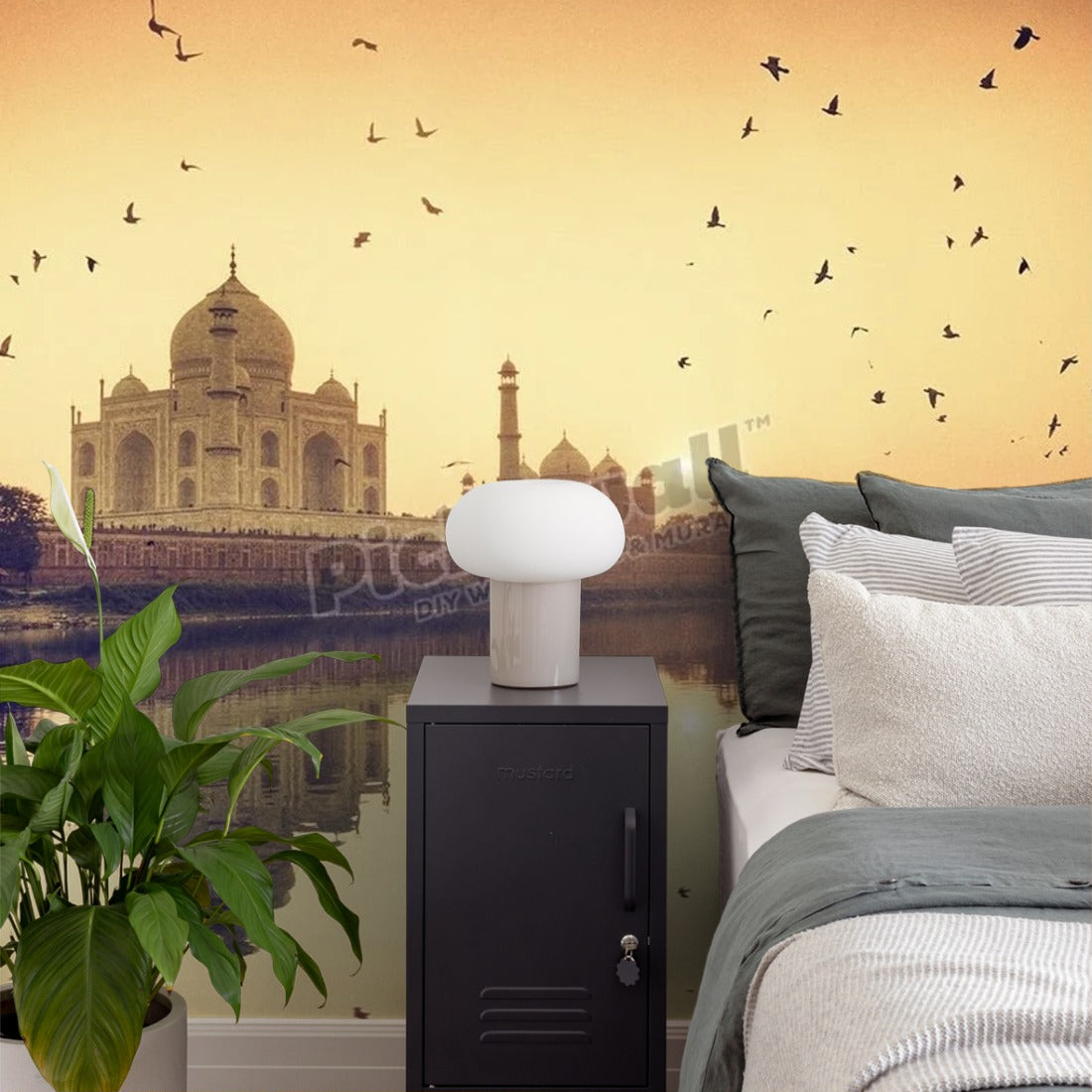 Taj Mahal, Agra, India wallpaper in a bedroom - Pickawall