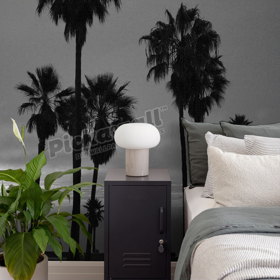 Venice Beach, Palm Trees, B&W wallpaper in a bedroom - Pickawall