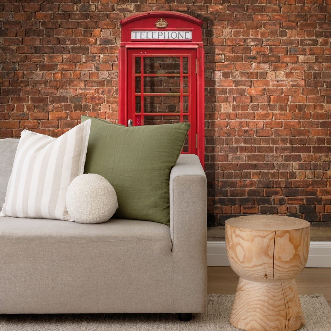 Telephone Box London wallpaper in a living room - Pickawall