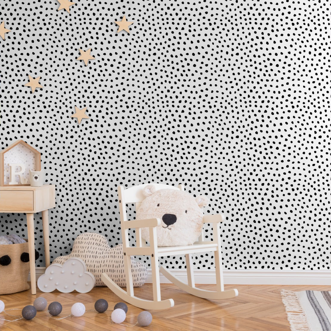 Irregular Dots Pattern wallpaper in a nursery - Pickawall