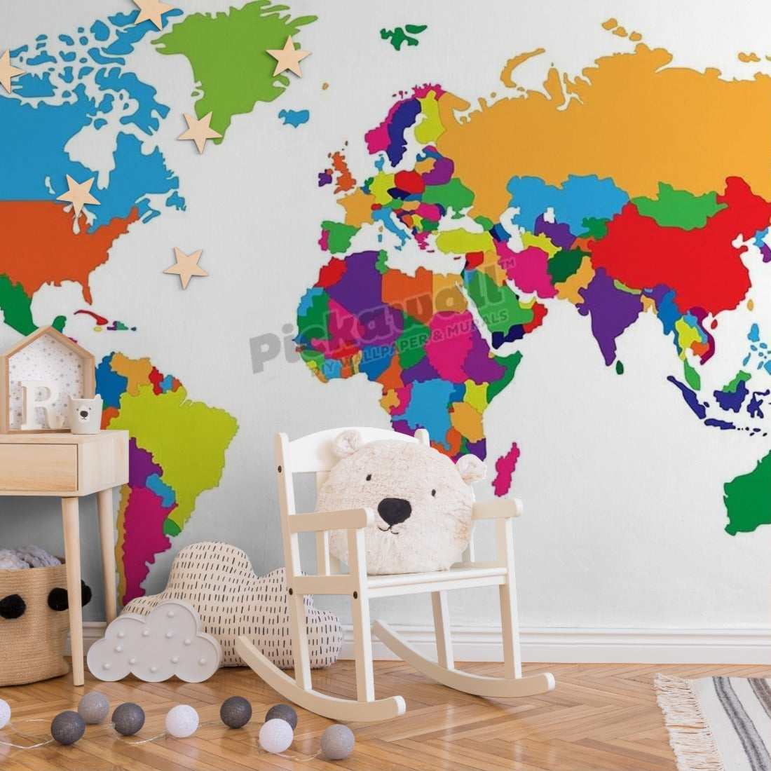 World Map Colour - Bright Block colour wallpaper in a nursery - Pickawall
