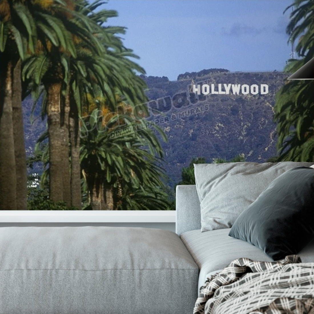 PALM TREES HOLLYWOOD SIGN WINDSOR BOULEVARD HOLLYWOOD LOS ANGELES CALIFORNIA USA wallpaper in a living room - Pickawall