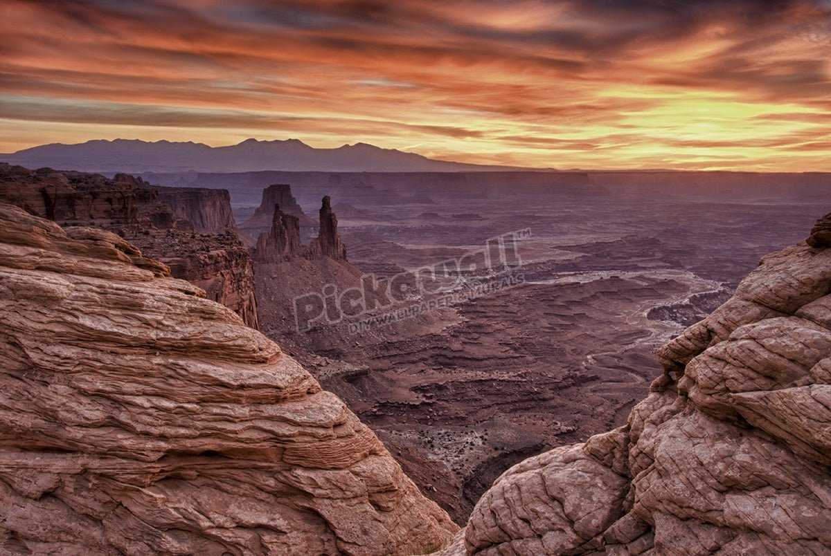 Sunrise Canyonlands NP - Pickawall