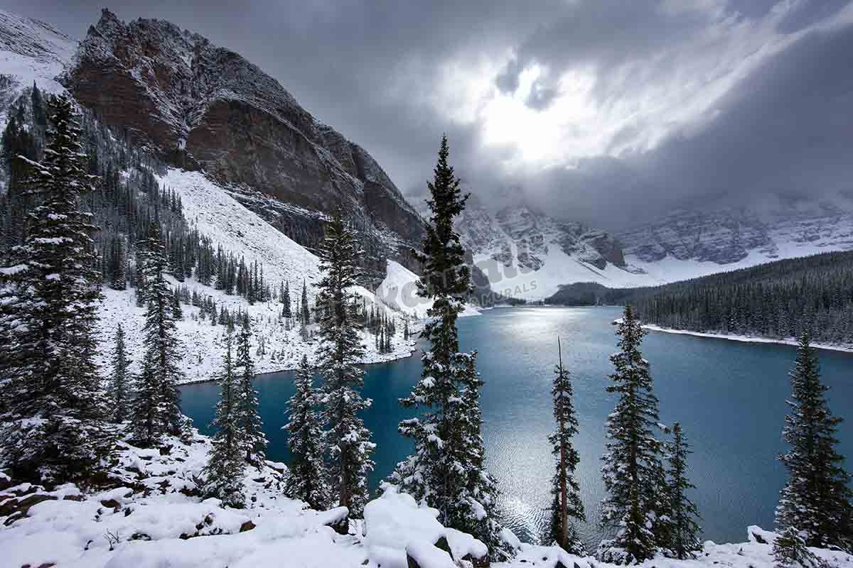 Valley of the Ten Peaks - Pickawall