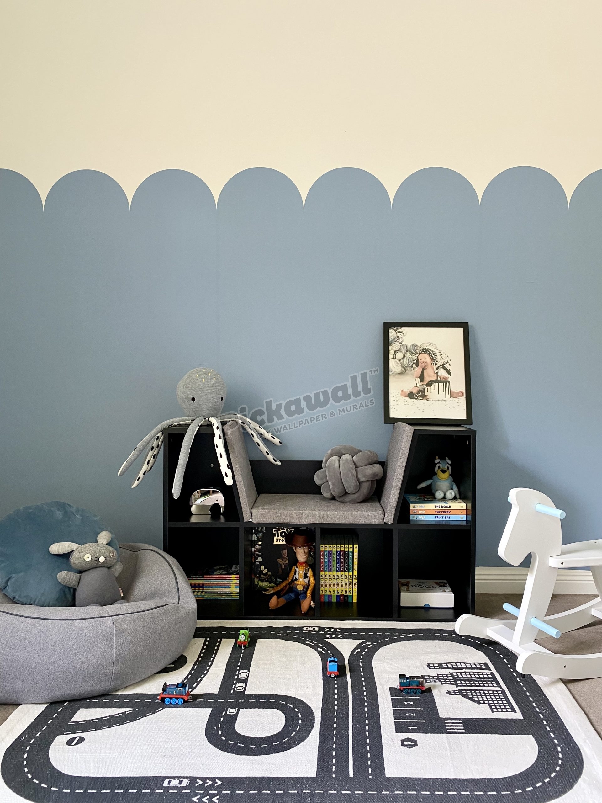Scalloped Arches Border Set - Pickawall
